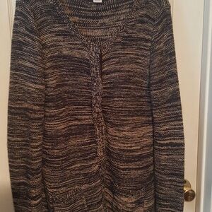 Liz Claiborne Black and Tan V-Neck Sweater with Cozy Knit